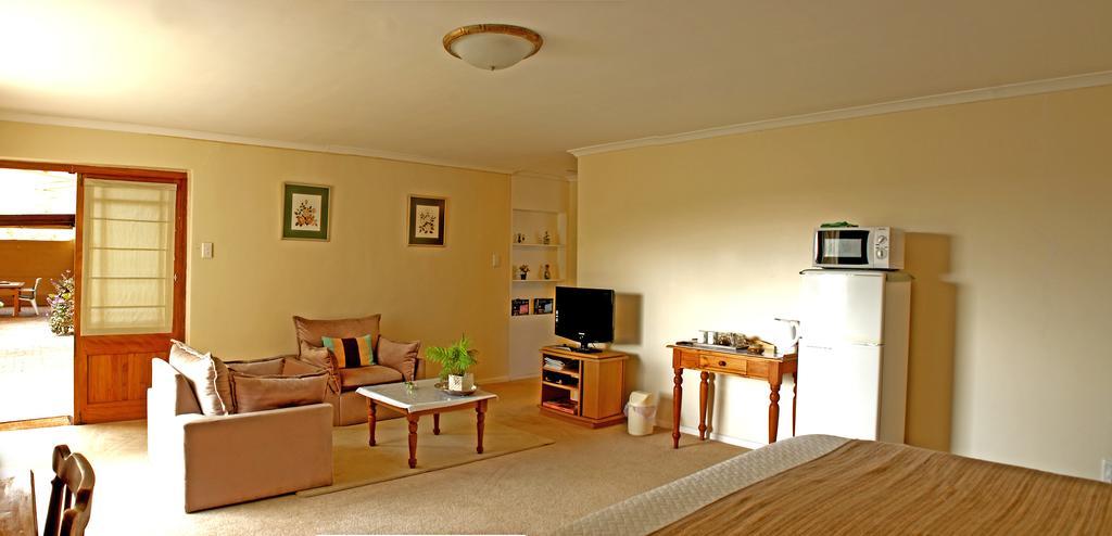 Vineyards Country Home Guest Room Blomtuin Exterior foto